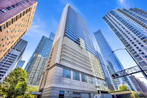 333 N Canal St #2201, Chicago, IL 60606