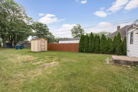 Exterior - 520 N 10th Ave, Kankakee, IL 60901 photo 2 of 4