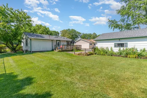 2308 Maple Ln, Rolling Meadows, IL 60008 photo 14