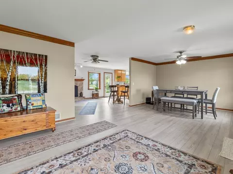 3721 Bunker Hill Dr, Algonquin, IL 60102 photo 5
