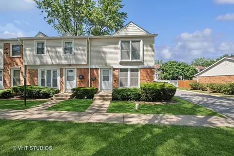 2024 Duxbury Ct, Streamwood, IL 60107