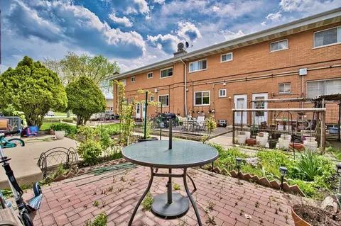 9666 Lois Dr #D, Des Plaines, IL 60016 photo 6