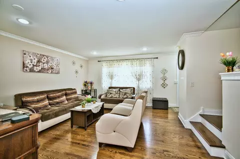 9666 Lois Dr #D, Des Plaines, IL 60016 photo 10