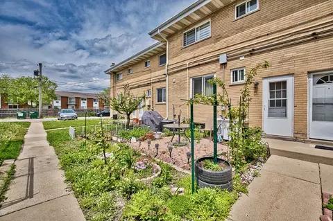 9666 Lois Dr #D, Des Plaines, IL 60016 photo 5
