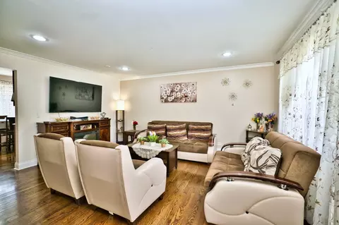 9666 Lois Dr #D, Des Plaines, IL 60016 photo 8