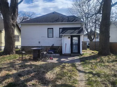 Exterior - 1035 S Osborn Ave, Kankakee, IL 60901 photo 4 of 5
