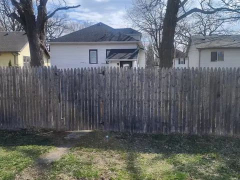 Exterior - 1035 S Osborn Ave, Kankakee, IL 60901 photo 5 of 5