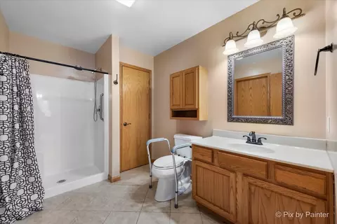 40 S Juniper Dr, North Aurora, IL 60542 photo 18