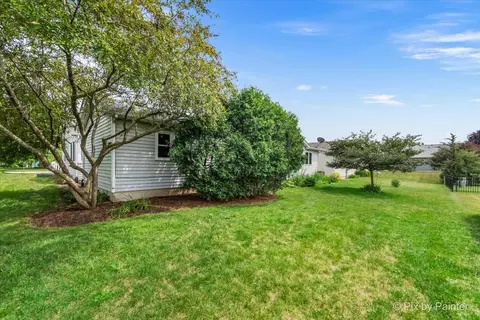 40 S Juniper Dr, North Aurora, IL 60542 photo 35
