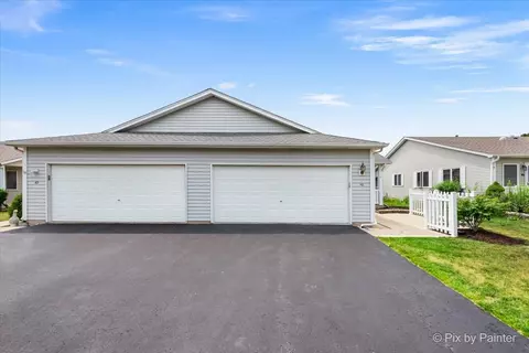 40 S Juniper Dr, North Aurora, IL 60542 photo 3