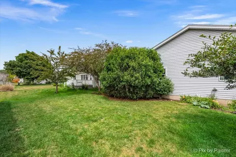 40 S Juniper Dr, North Aurora, IL 60542 photo 34