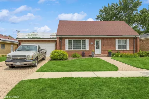 9445 Le Claire Ave, Skokie, IL 60077