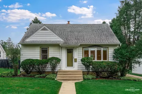 315 S Park St, Westmont, IL 60559