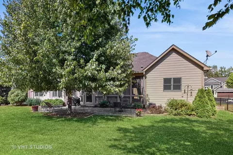870 Legacy Rdg, Algonquin, IL 60102 photo 35