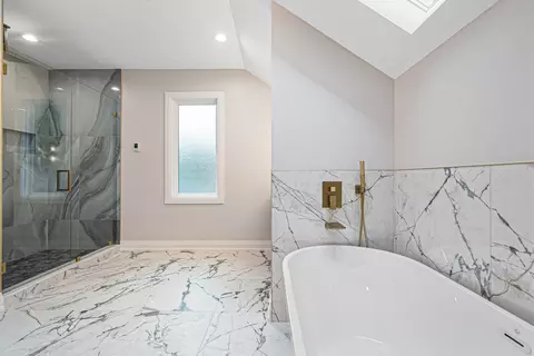 Bath - 922 Jackson Ave, River Forest, IL 60305 photo 8 of 10
