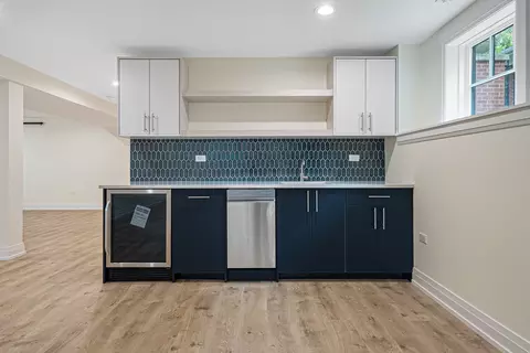 Kitchen - 922 Jackson Ave, River Forest, IL 60305 photo 11 of 11
