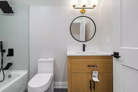 Bath - 922 Jackson Ave, River Forest, IL 60305 photo 4 of 10