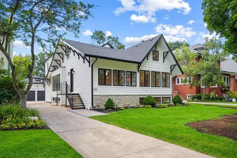 922 Jackson Ave, River Forest, IL 60305