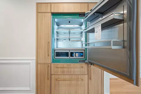Kitchen - 922 Jackson Ave, River Forest, IL 60305 photo 8 of 11