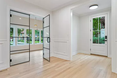 Entry Way - 922 Jackson Ave, River Forest, IL 60305 photo 1 of 5