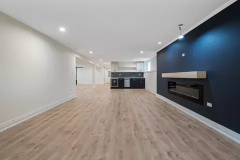 Living - 922 Jackson Ave, River Forest, IL 60305 photo 5 of 6