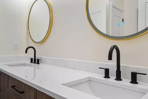 Bath - 922 Jackson Ave, River Forest, IL 60305 photo 6 of 10
