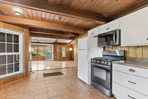 204 S Ulster St, Cherry Valley, IL 61016 photo 5
