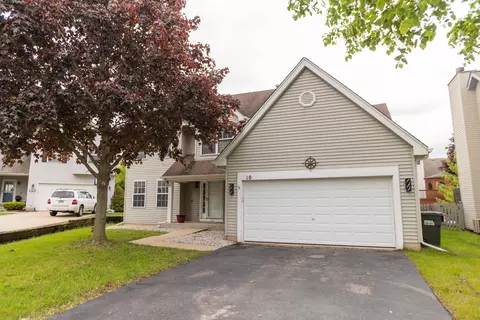 10 Sugar Creek Ct, Lake In The Hills, IL 60156