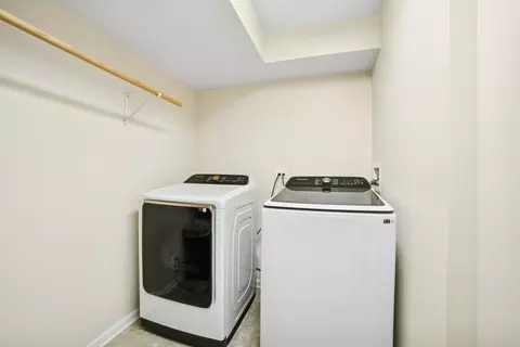 Other - 234 Cassidy Ln, Elgin, IL 60124 photo 2 of 5