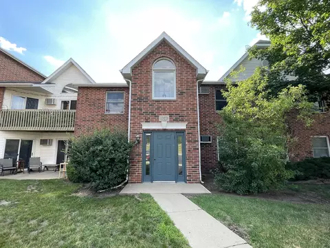 1373 Cunat Ct #1B, Lake In The Hills, IL 60156