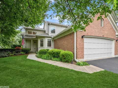1513 Broadway Ct, Wheeling, IL 60090