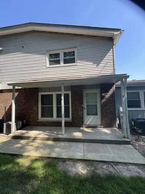 19541 116th Ave #B, Mokena, IL 60448