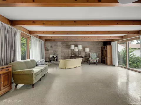 1106 E North Path, Wheaton, IL 60187 photo 6