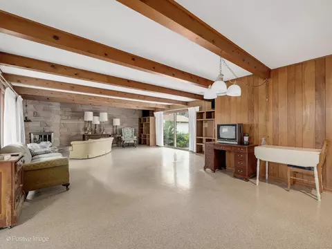 1106 E North Path, Wheaton, IL 60187 photo 5