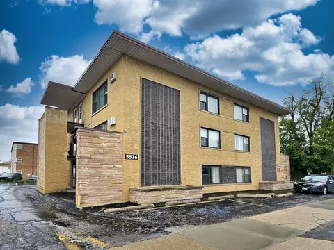 5816 N Nagle Ave #B, Chicago, IL 60646