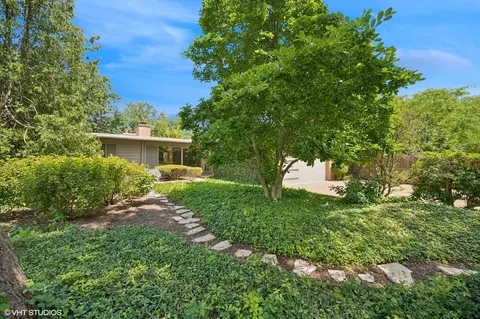 1201 Terrace Ct, Glencoe, IL 60022