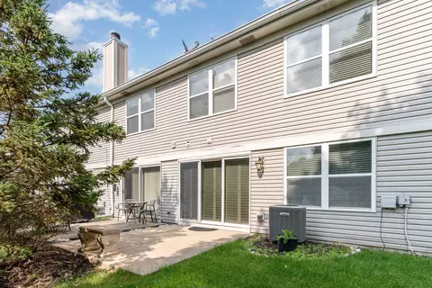 3133 Reflection Dr, Naperville, IL 60564 photo 16