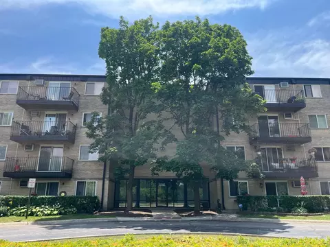 2315 E Olive St #3G, Arlington Heights, IL 60004