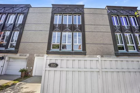 1315 W Webster Ave, Chicago, IL 60614