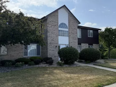 1411 Berta Dr #2N, Crest Hill, IL 60403