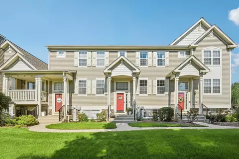 905 Manchester Cir, Grayslake, IL 60030