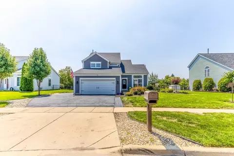 895 Franklin Ave, South Elgin, IL 60177