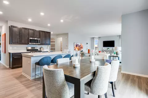Dining - 2895 Killarny Dr, Elgin, IL 60124 photo 2 of 4