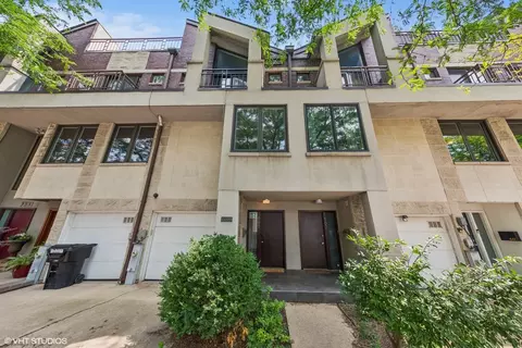 665 N Carpenter St, Chicago, IL 60642