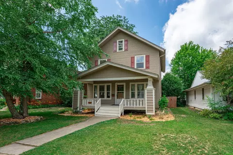 2326 Hancock St, Rockford, IL 61103