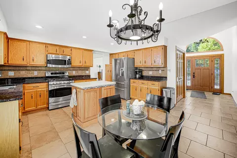 Entry Way - 10616 Willow Ave, Mokena, IL 60448 photo 1 of 1