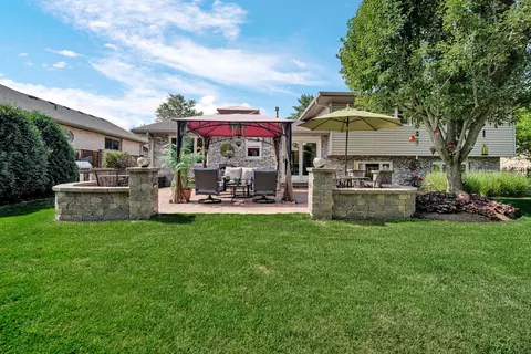 Exterior - 10616 Willow Ave, Mokena, IL 60448 photo 6 of 8