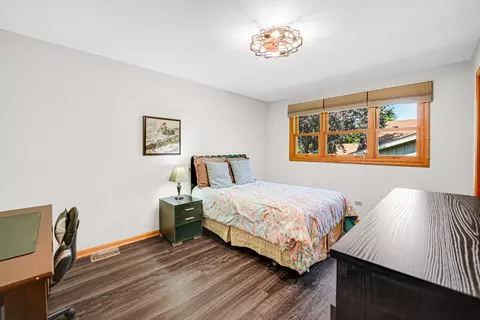 Bedroom - 10616 Willow Ave, Mokena, IL 60448 photo 3 of 4