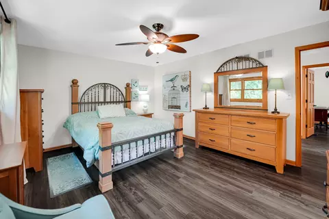 Bedroom - 10616 Willow Ave, Mokena, IL 60448 photo 2 of 4