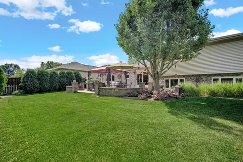 Exterior - 10616 Willow Ave, Mokena, IL 60448 photo 7 of 8